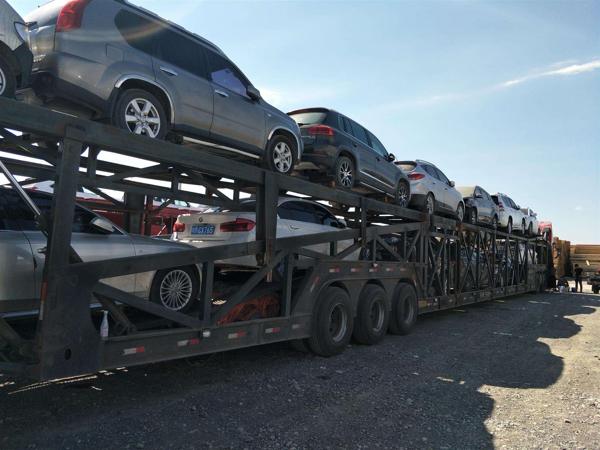成都發(fā)到伊寧小轎車(chē)托運(yùn)怎么算